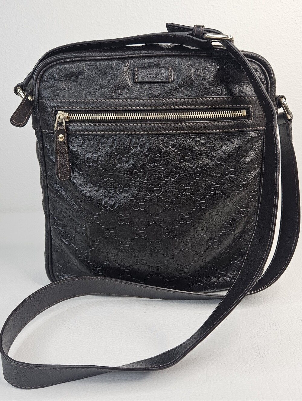 Auth Gucci GG Guccissima Leather Crossbody Messenger Bag Embossed Shoulder Purse